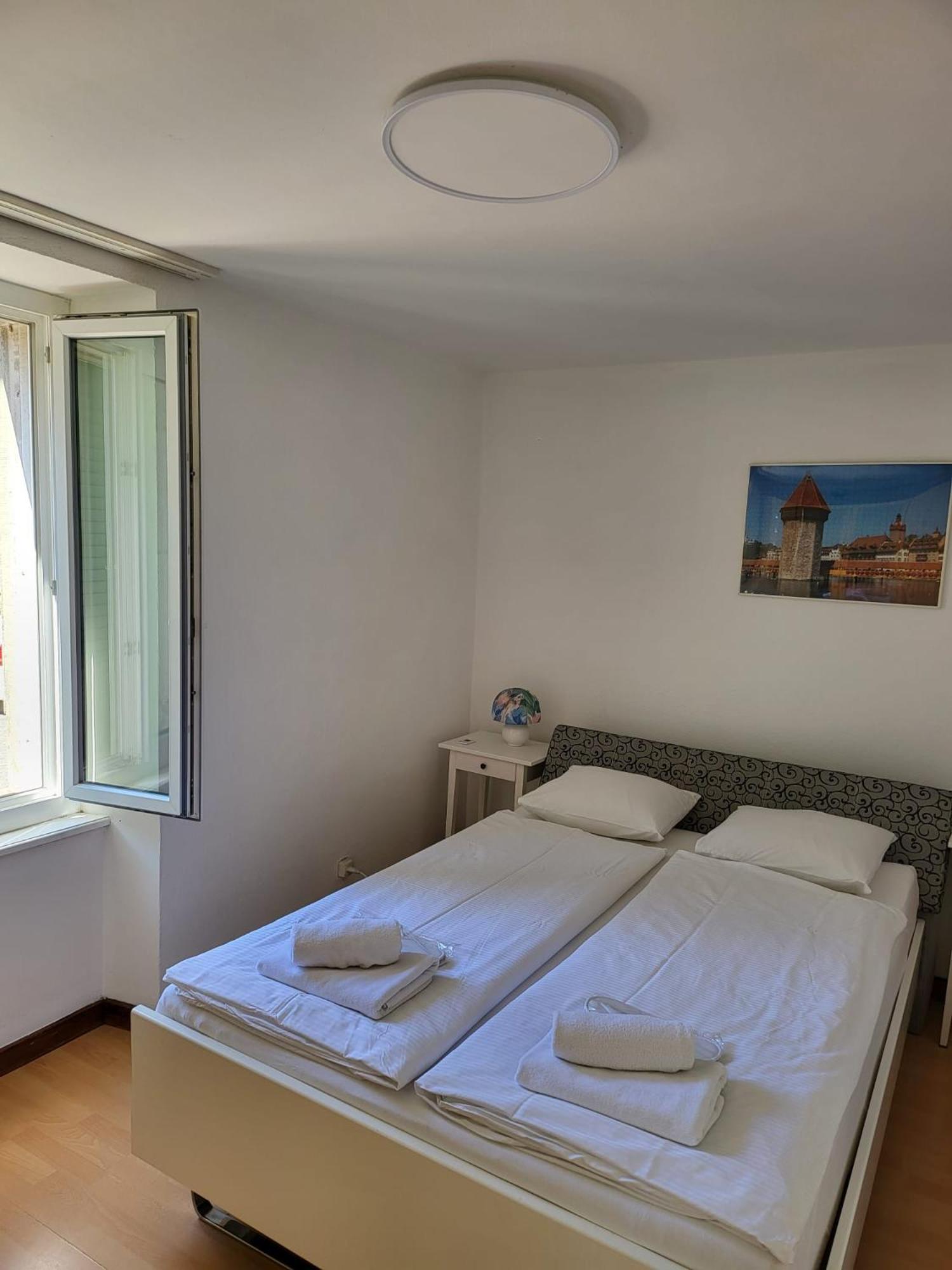 Bastis Central Guesthouse Lucerne City Exterior photo